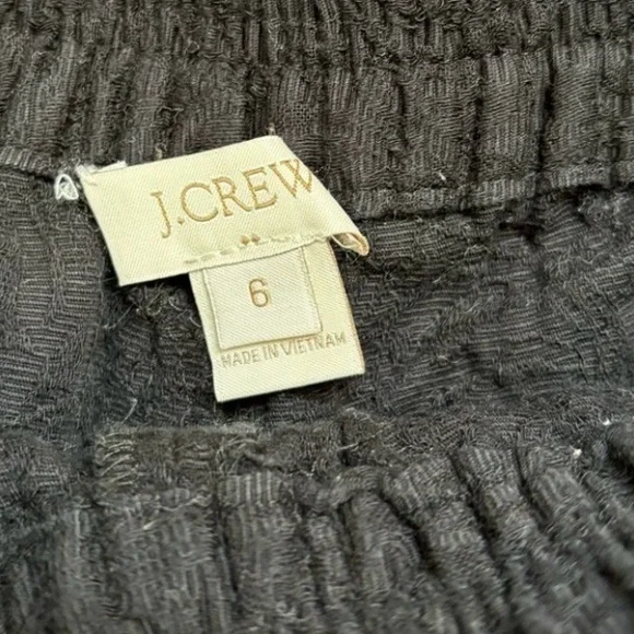 NWOT J. Crew Women's Black Textured Shorts - Picture 3 of 4